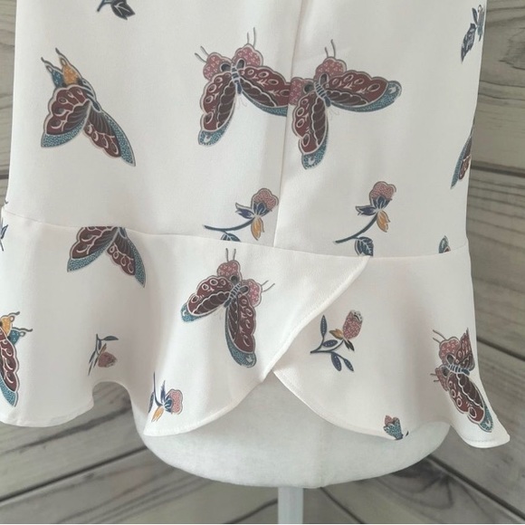 Loft White Butterfly Floral Print Flounce Tank Top Size XSP - Picture 5 of 9